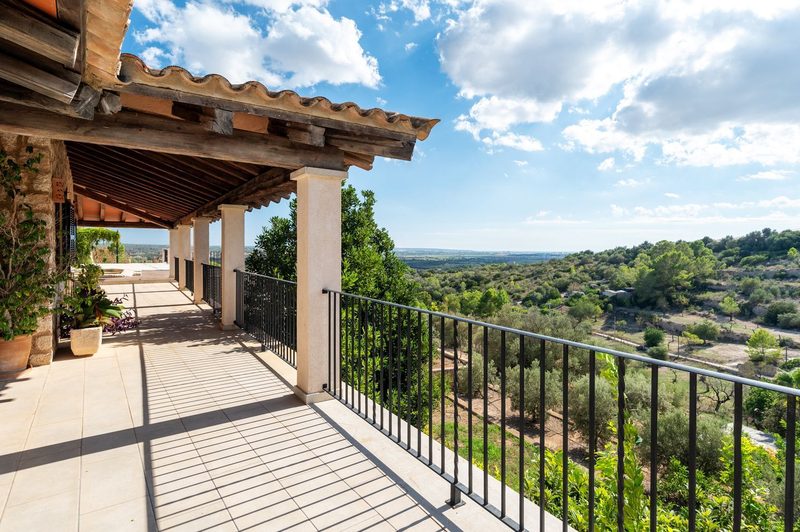 Finca CA0036, 10 · Upper terrace, view per the listing